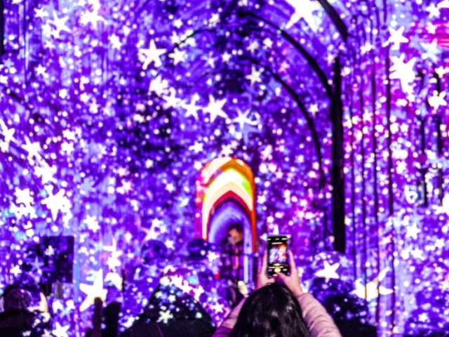 Winchester Cathedral Christmas Luxmuralis a 2022