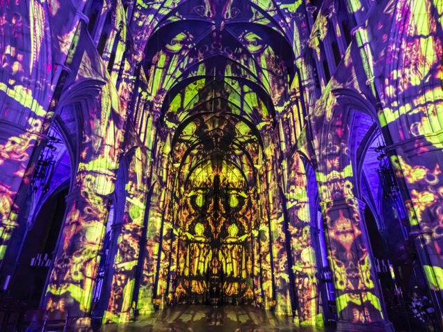 Luxmuralis Angels Southwark Cathedral 2025 son et lumiere cathedral light show light and sound projection art light art epic art london _6smv