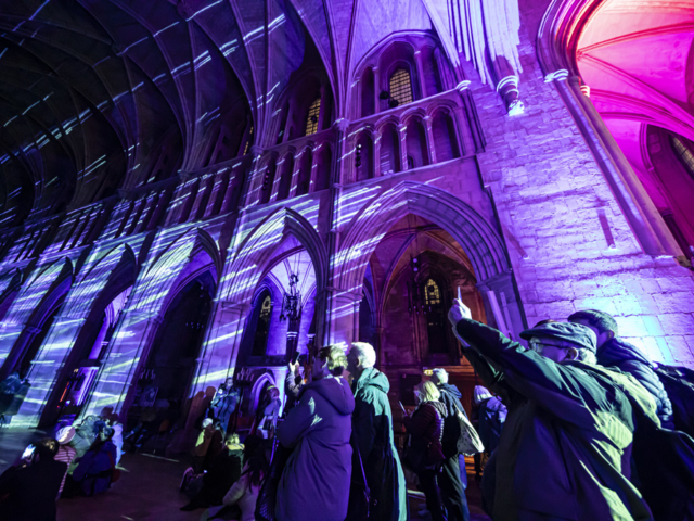 Luxmuralis Angels Southwark Cathedral night 2 2025 son et lumiere cathedral light show light and sound projection art light art epic art london _14
